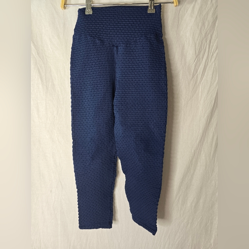 CLS navy blue textured scrunch 21" leggings- Size small